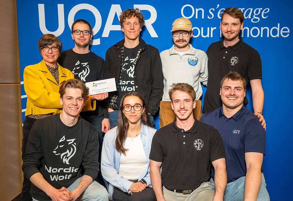 Le BAJA SAE UQAR remporte à nouveau le prix coup de cœur au Forum Innovation!